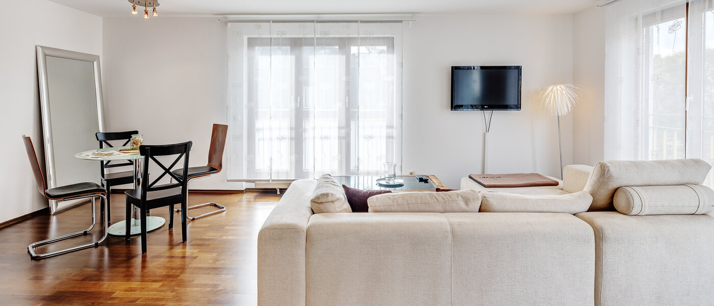 apartment München Au-Haidhausen 04 living area 5059