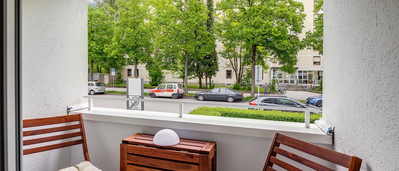 apartment München Schwabing 01 balcony 5064