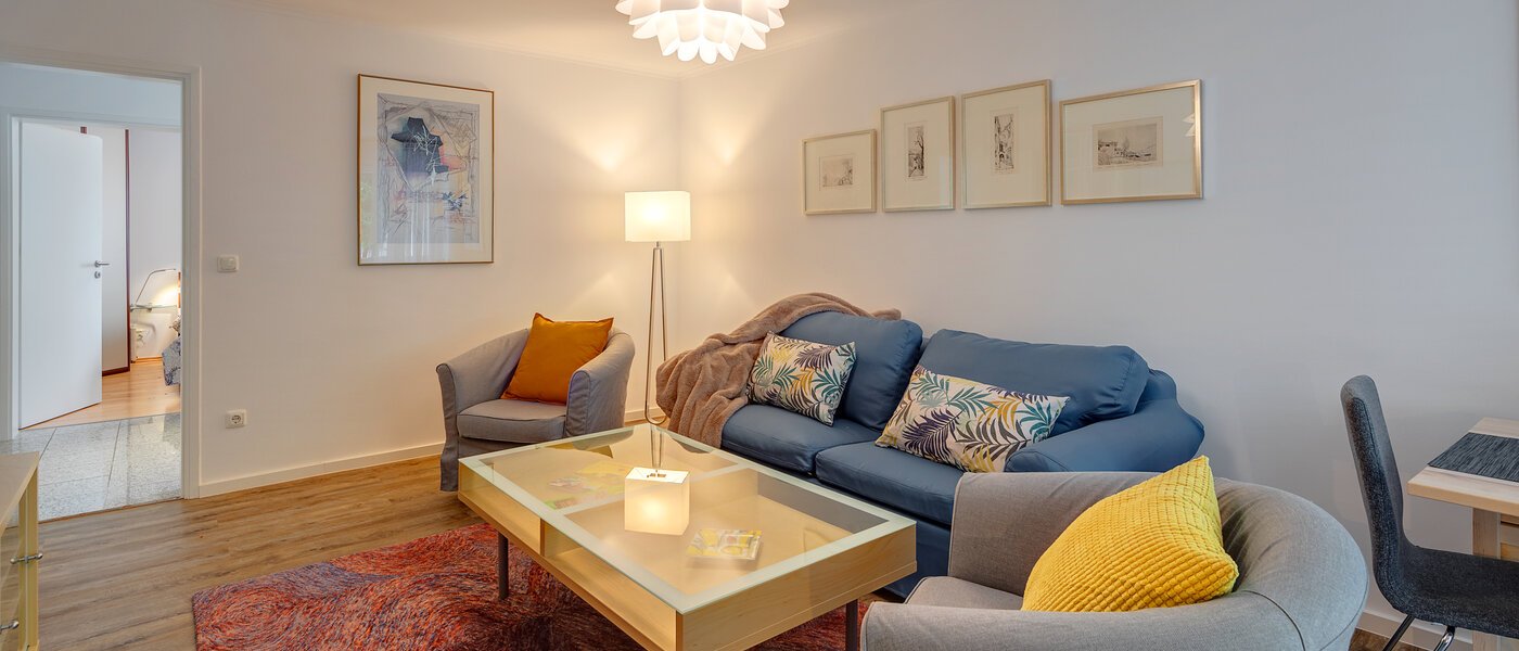 apartment München Schwabing 02 living area 5064