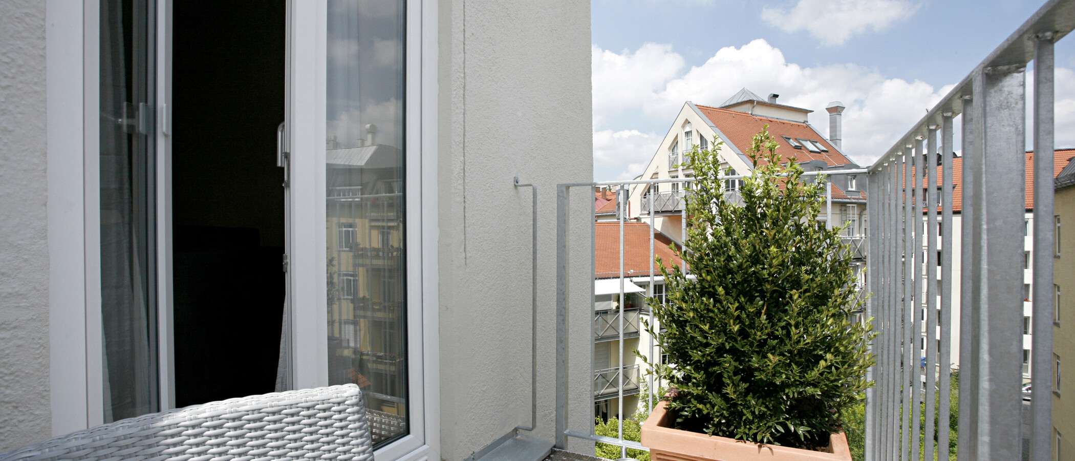 apartment München Isarvorstadt 04 balcony 5071