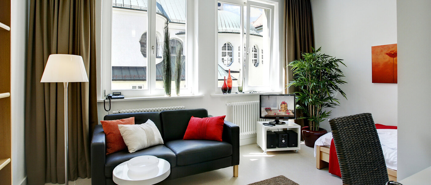 apartment München Lehel 01 living area 5084