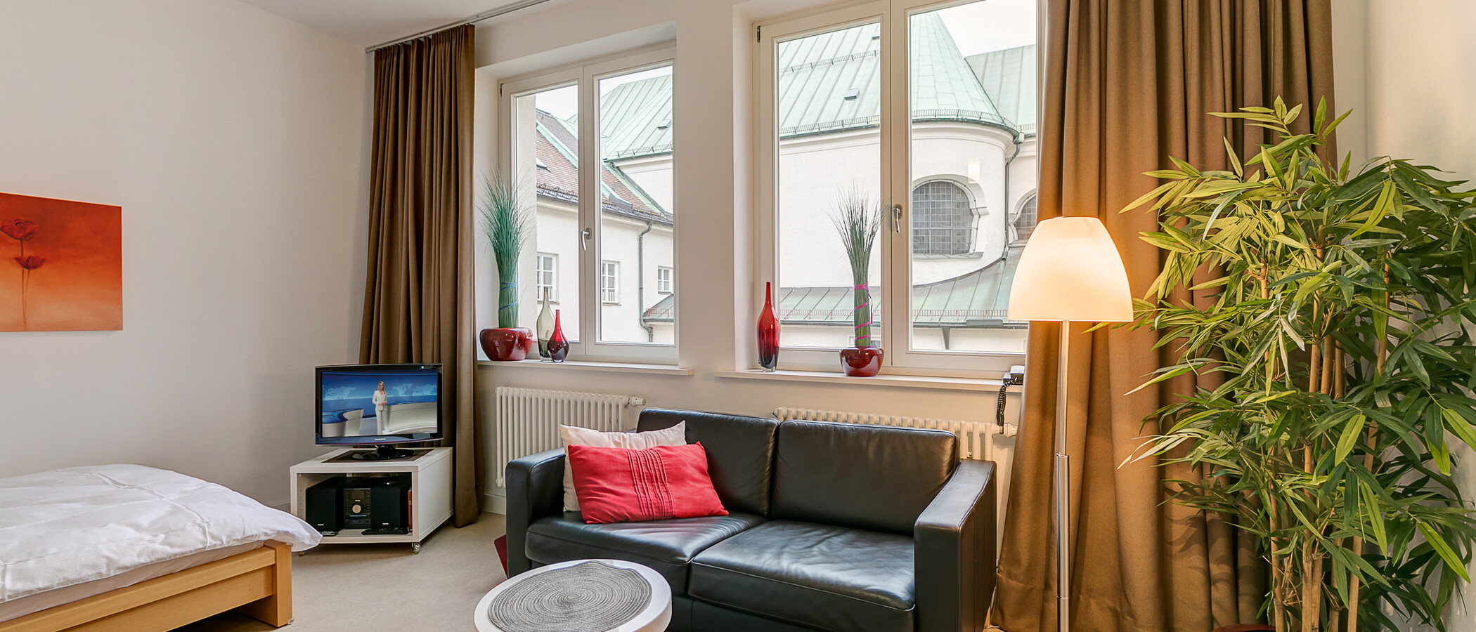 apartment München Lehel 01 living room 5085