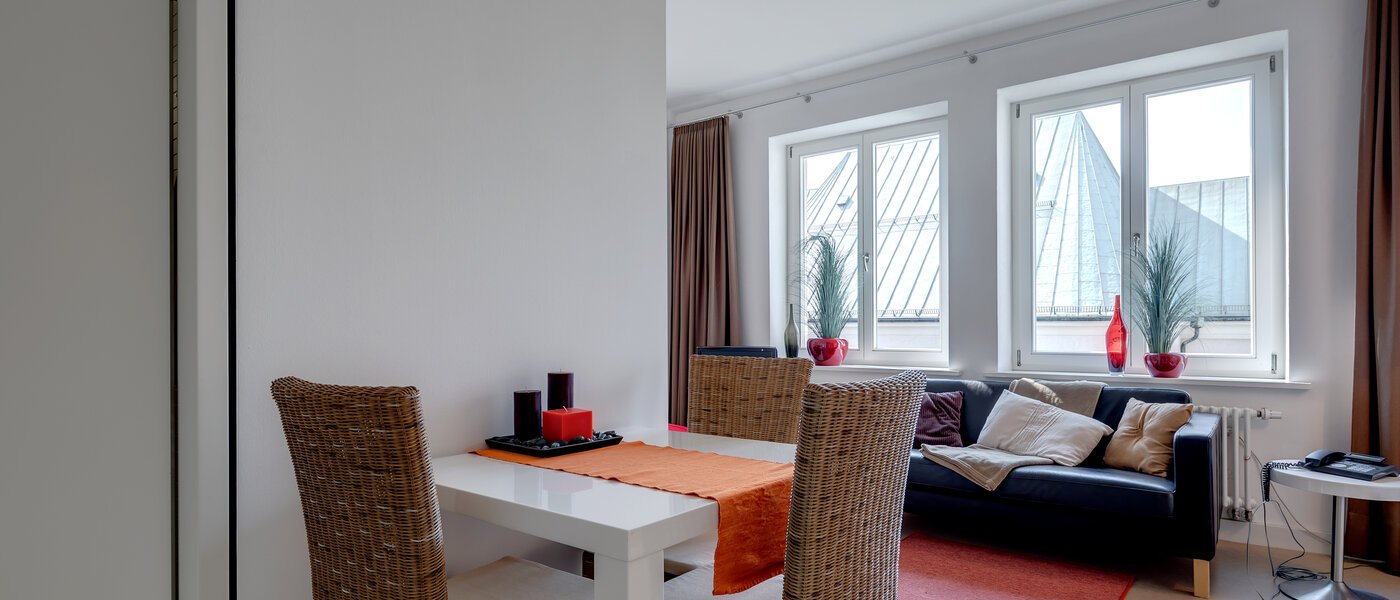 apartment München Lehel 04 living area 5093