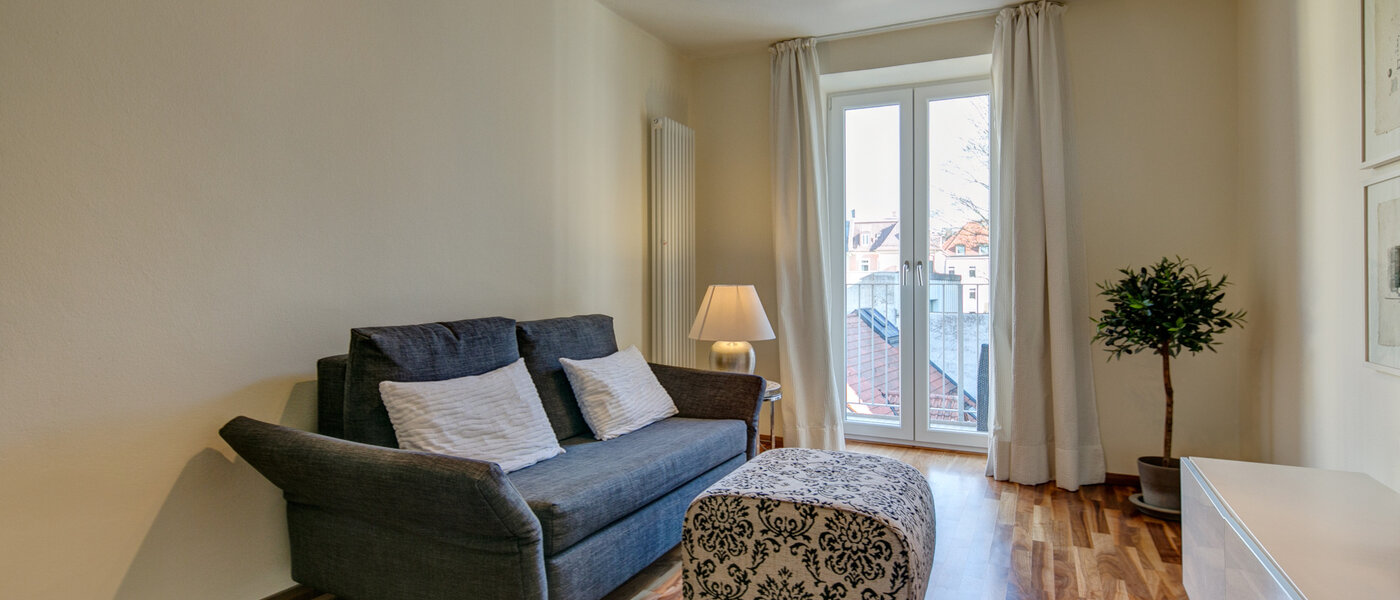 apartment München Isarvorstadt 02 living room 5105