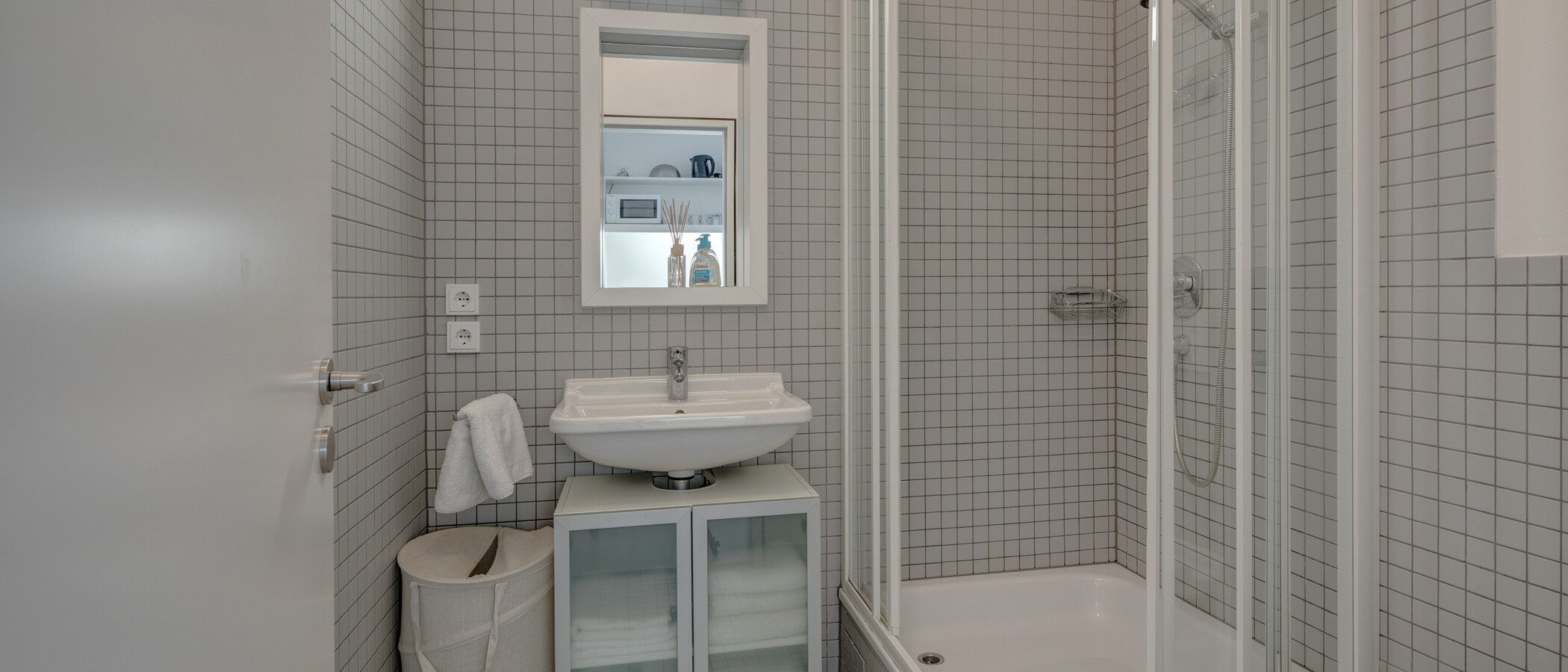apartment München Lehel 01 bathroom 5111