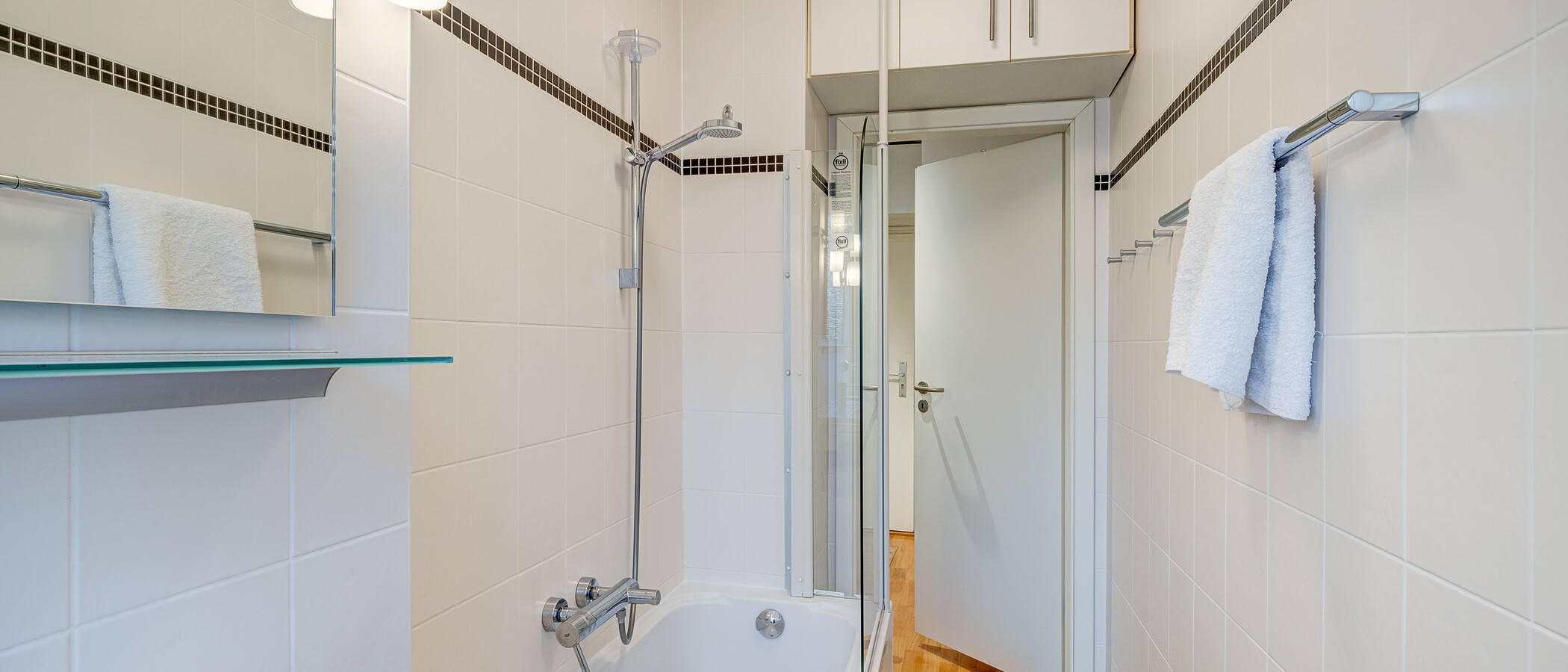 apartment München Schwabing-West 02 bathroom 5116