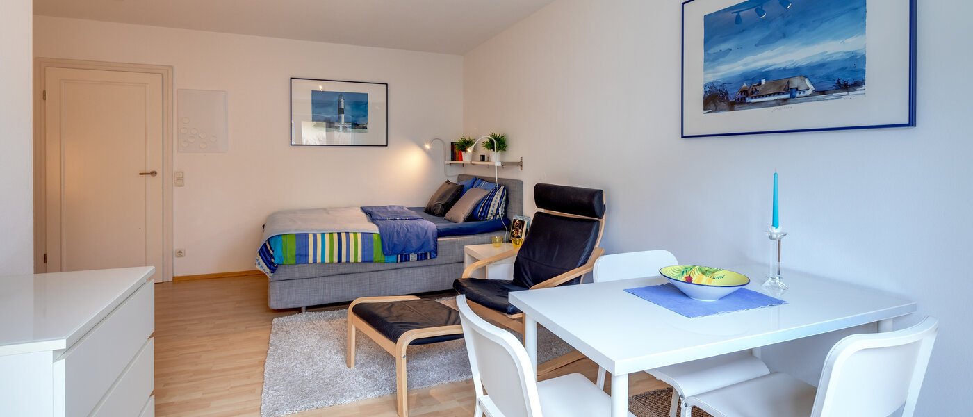 apartment München Berg am Laim 02 living area 5126