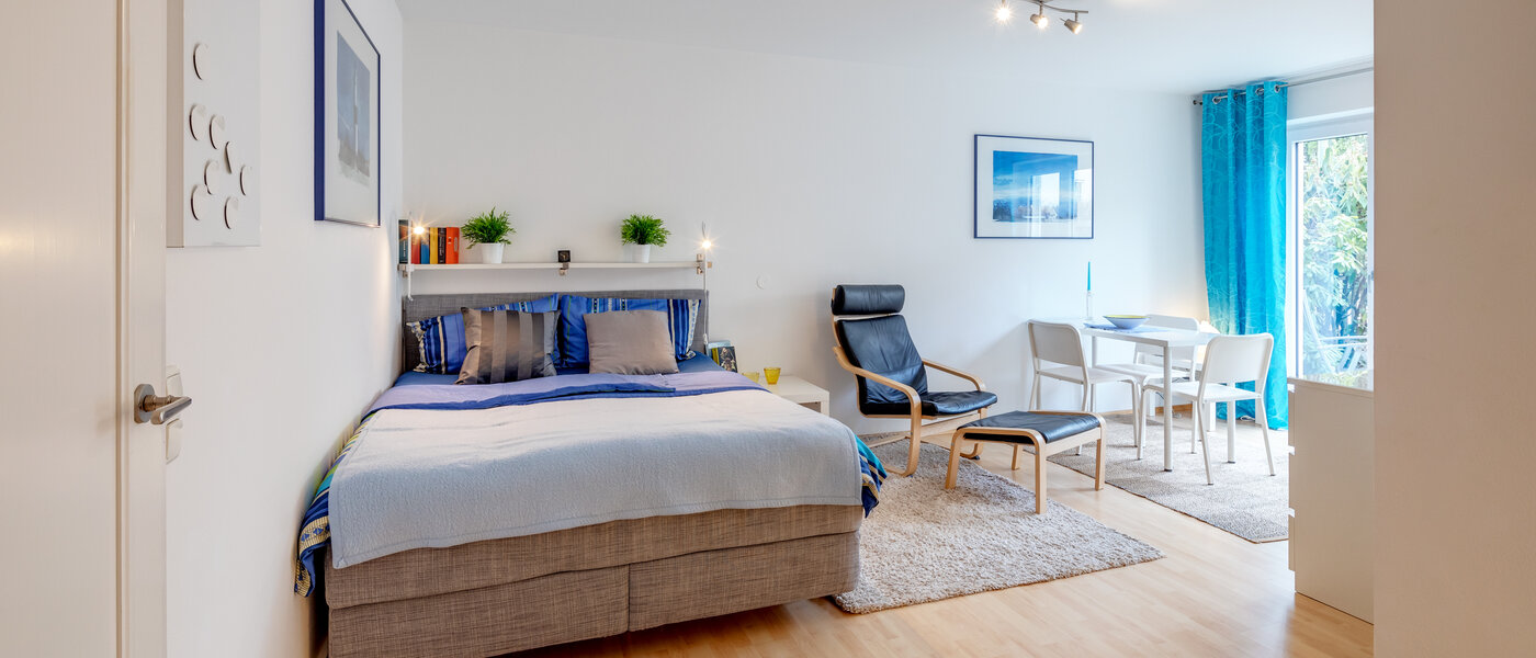 apartment München Berg am Laim 04 living area 5126