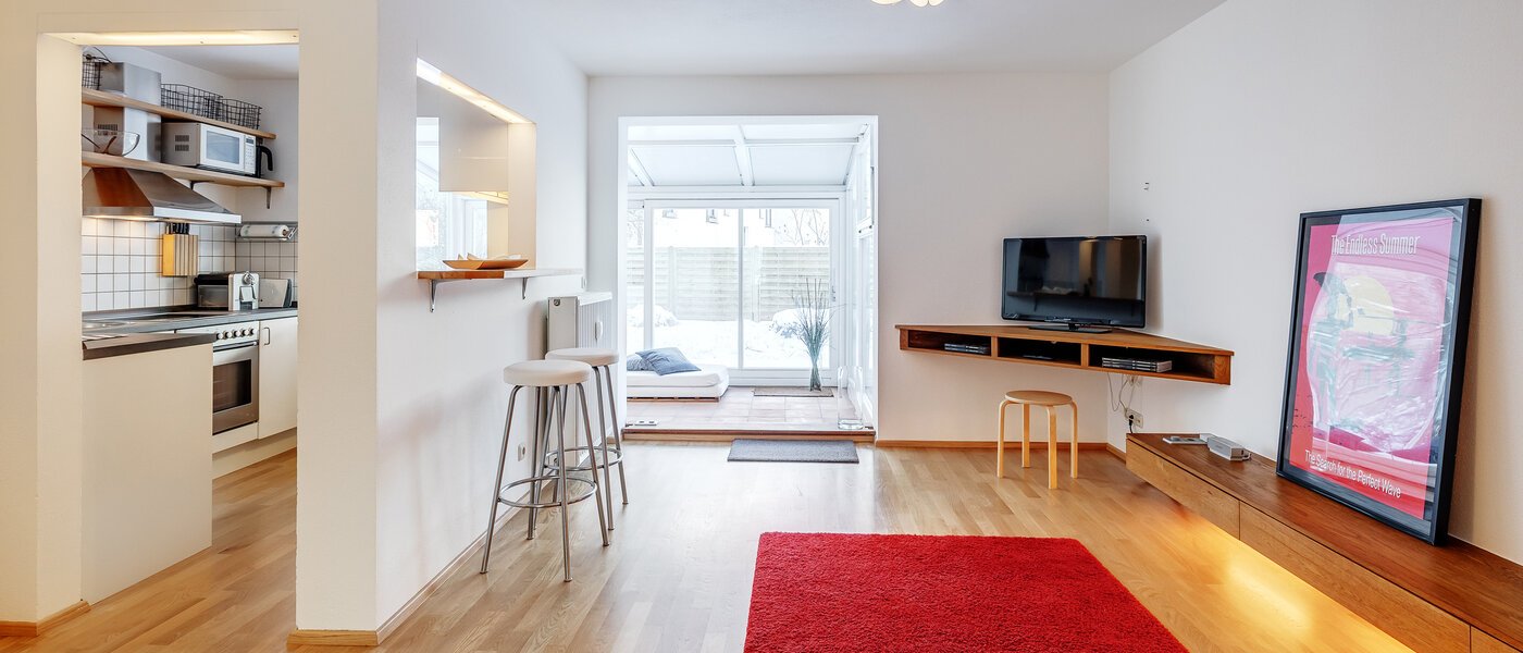 apartment with garden 	 München Au 03 living area 5163