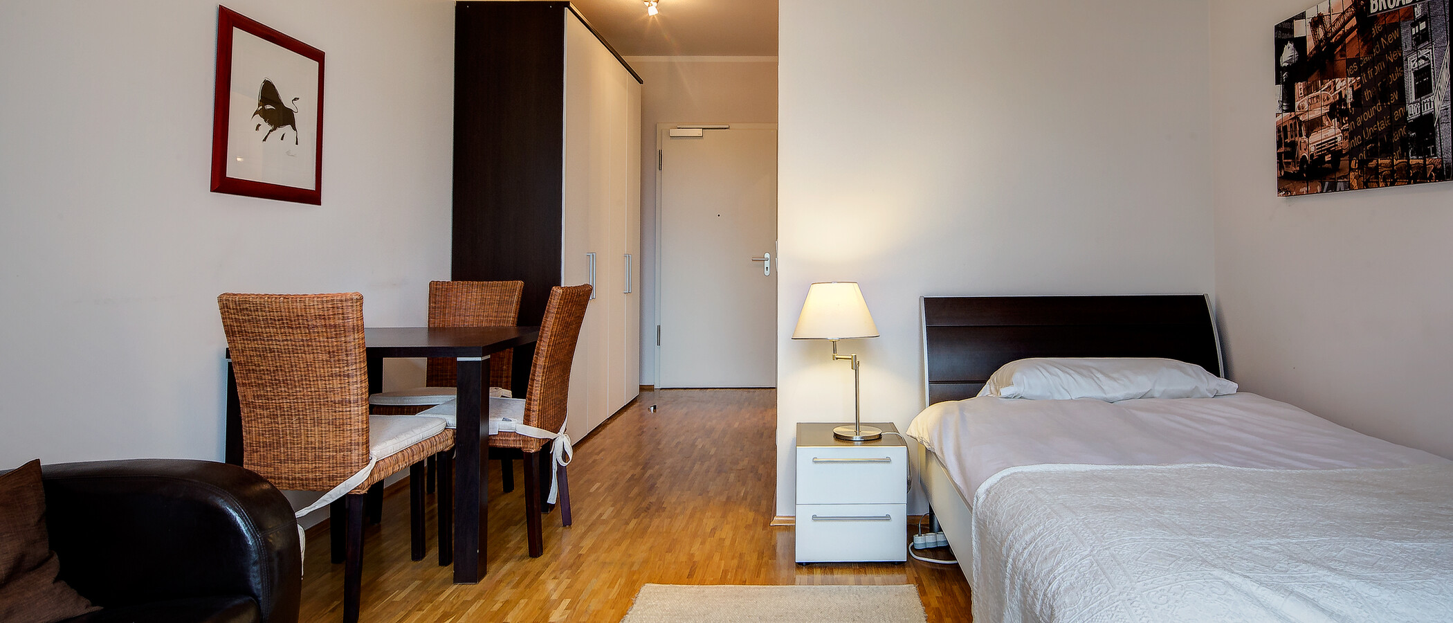 apartment München Schwabing (rechts der Leopoldstraße) 01 sleeping area 5170