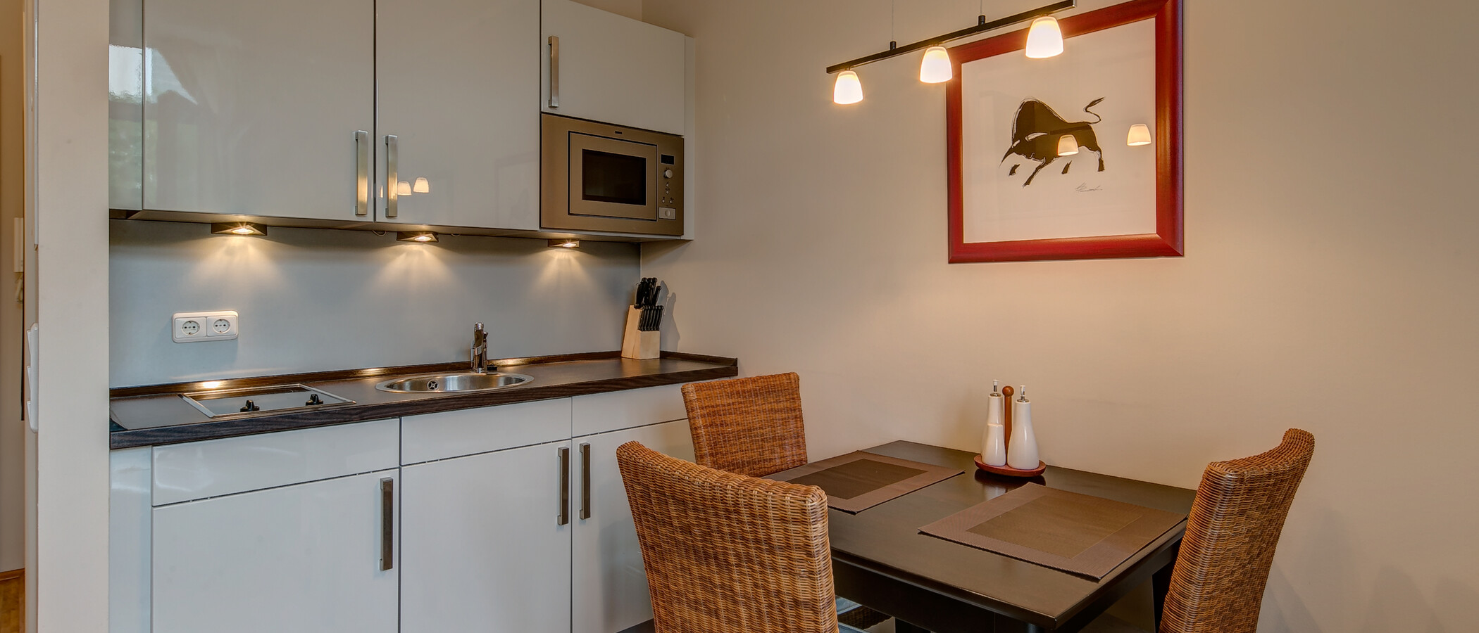 studio München Schwabing (rechts der Leopoldstraße) 03 living room 5202