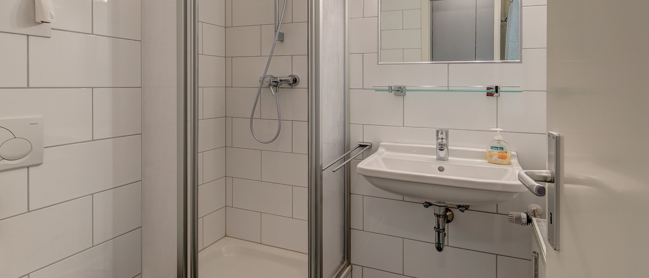 studio München Schwabing (rechts der Leopoldstraße) 01 bathroom 5202