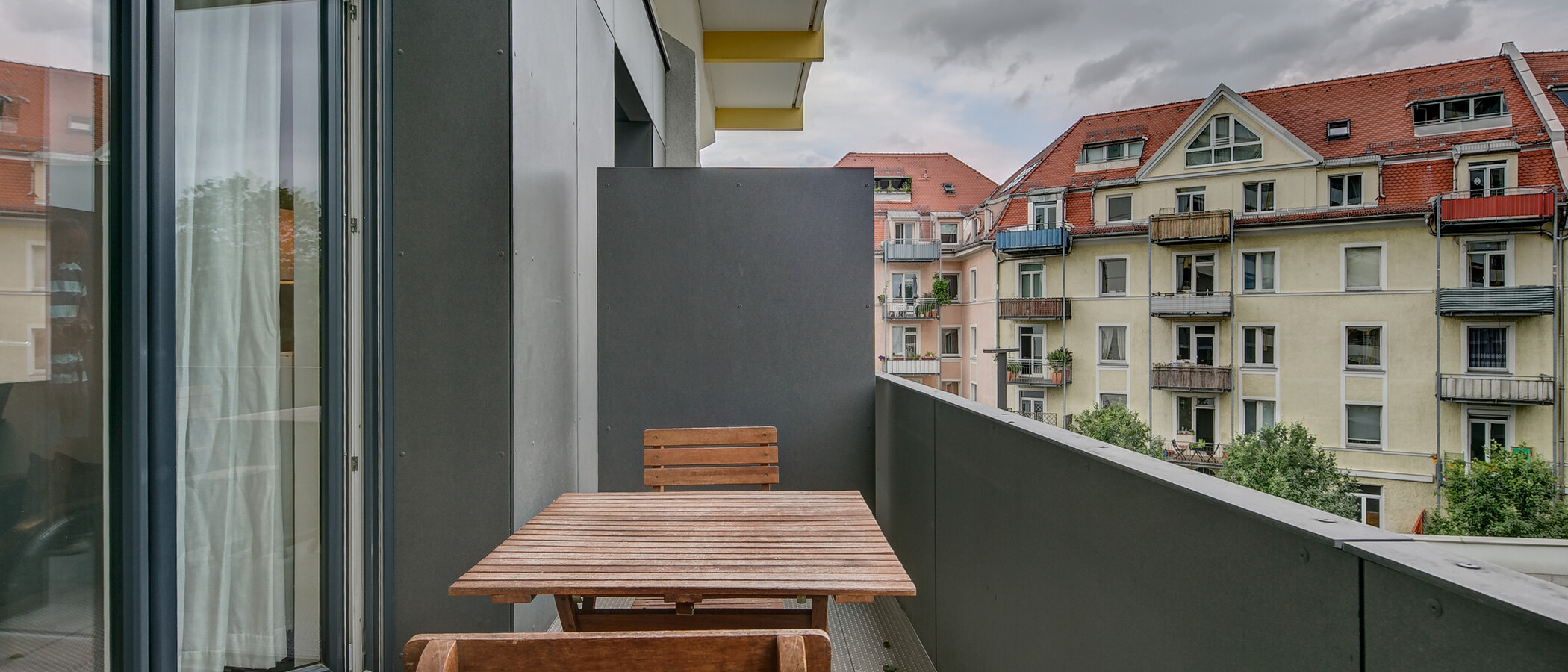 studio München Schwabing (rechts der Leopoldstraße) 01 balcony 5202