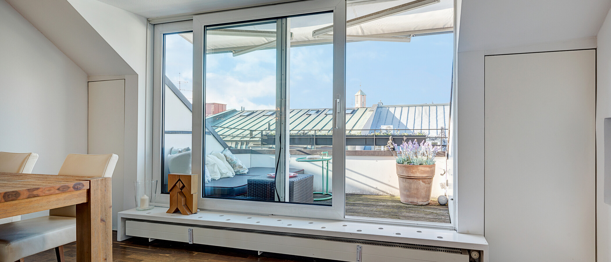 roof terrace apartment München Maxvorstadt 02 dining 5221