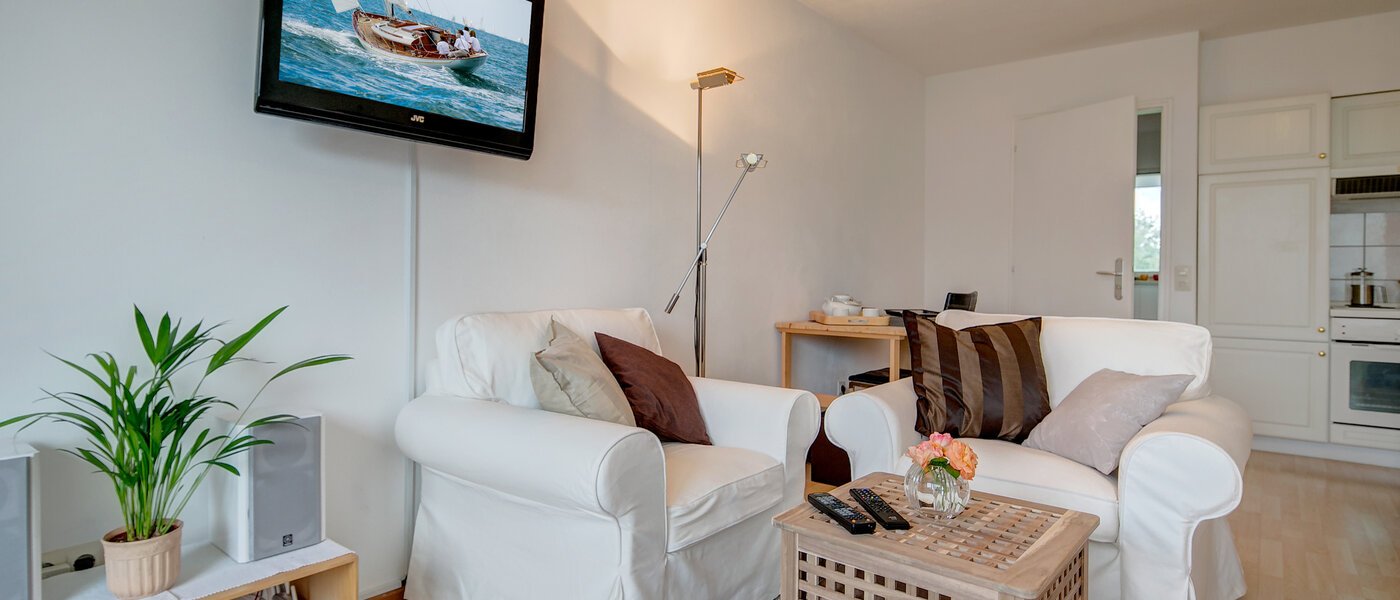 apartment München Olympiadorf 02 living area 5242