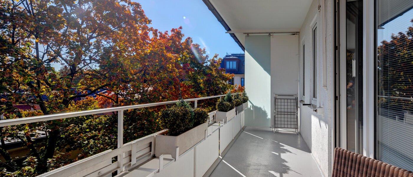 apartment München Schwabing (links der Leopoldstraße) 02 balcony 5263