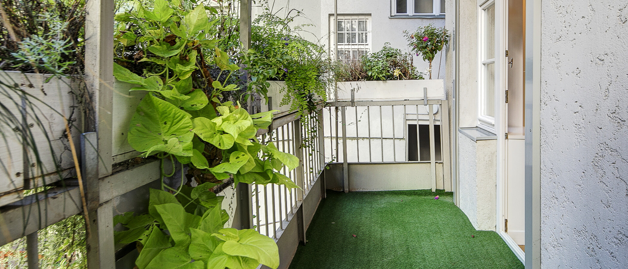 apartment München Schwabing-West (rund um den Hohenzollernplatz) 03 balcony 5273