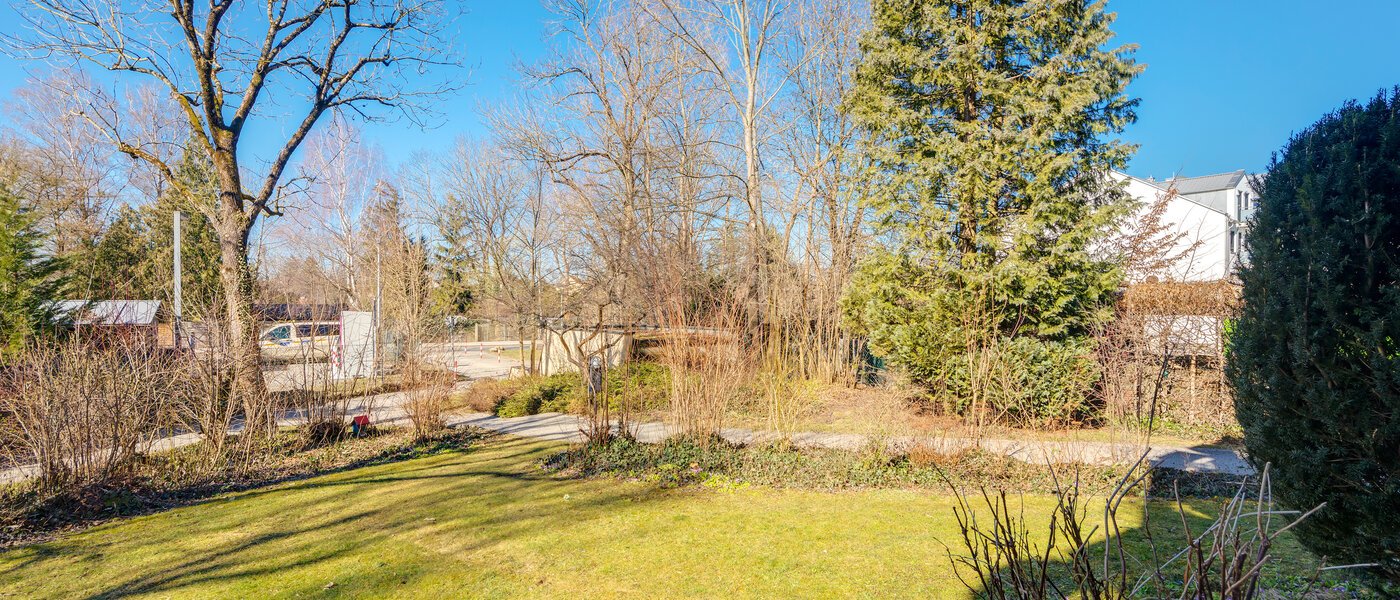 apartment with garden 	 München Fasanerie 02 garden 5287