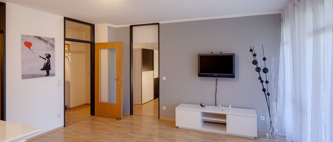 apartment with garden 	 München Fasanerie 03 living area 5287