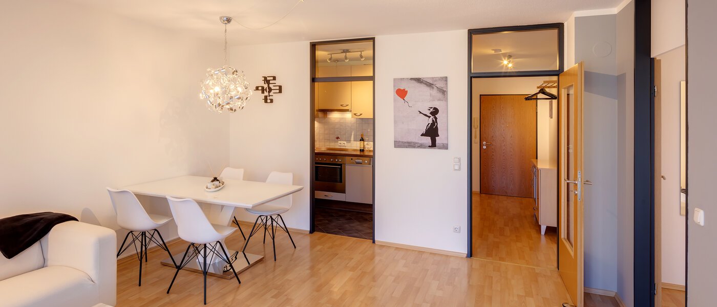 apartment with garden 	 München Fasanerie 04 living area 5287