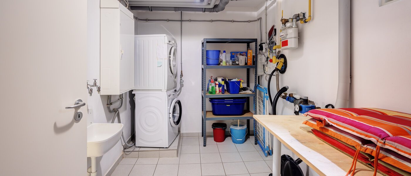 townhouse München Westpark 01 utility room 5296