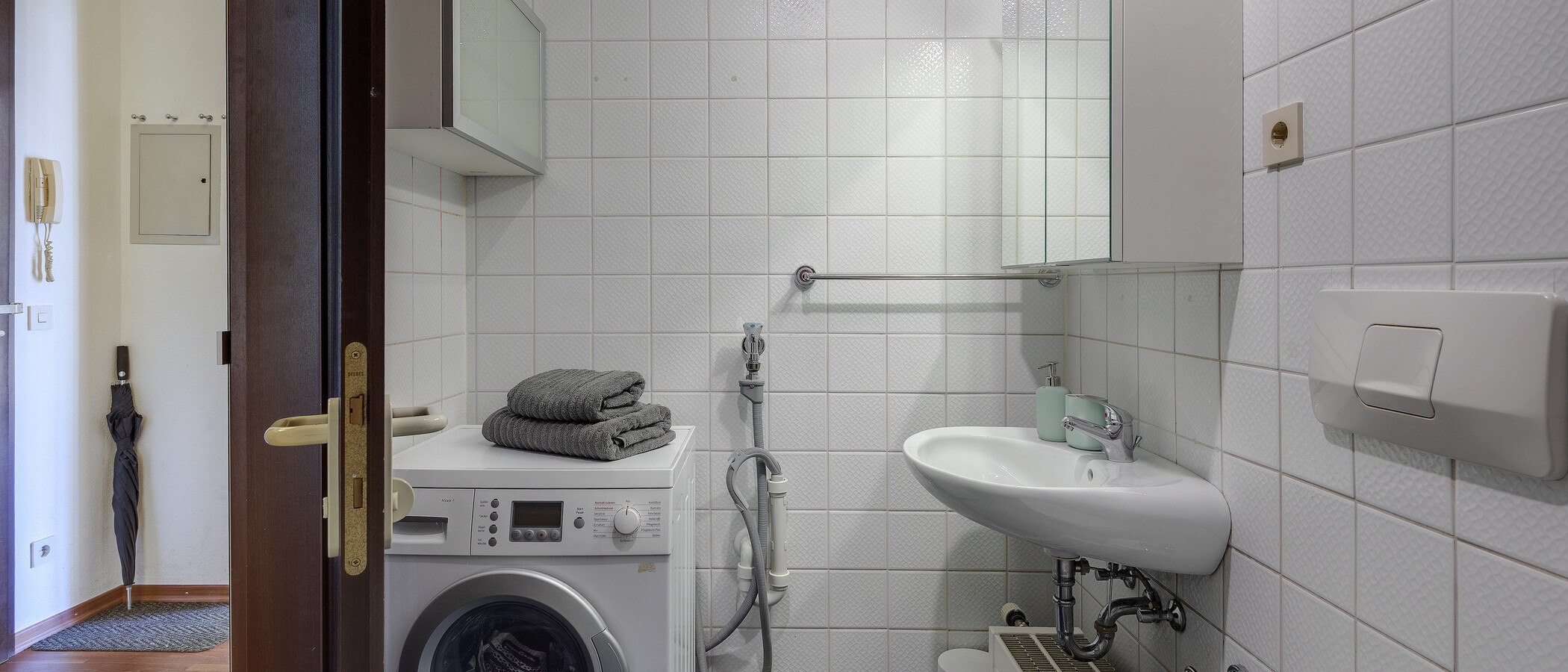 apartment München Harlaching 03 bathroom 5306