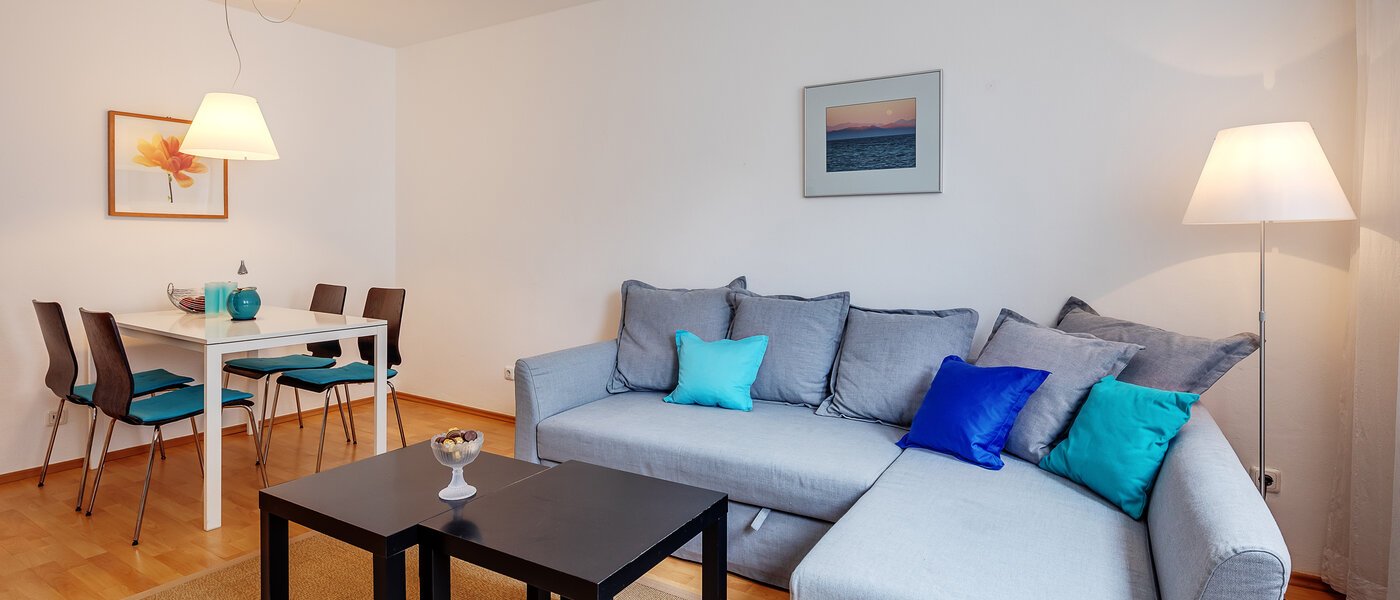 apartment München Schwabing (rechts der Leopoldstraße) 04 living area 5344