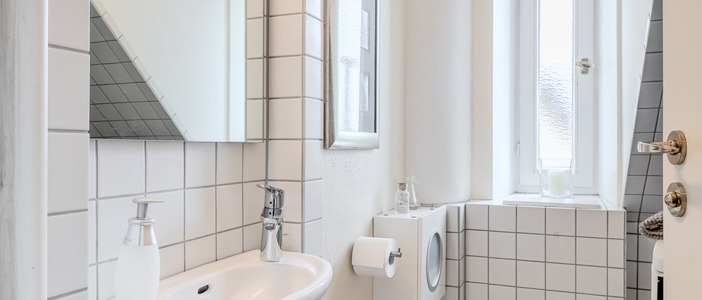 gallery apartment  München Westend 01 2. bathroom 5354