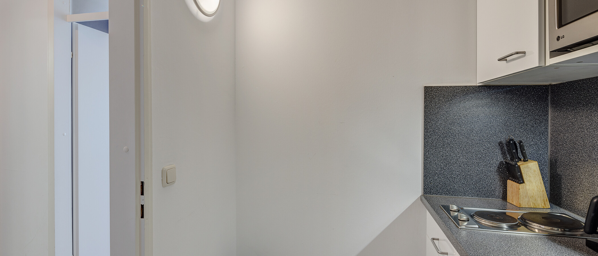 apartment München Schwabing (rechts der Leopoldstraße) 03 kitchen 5389
