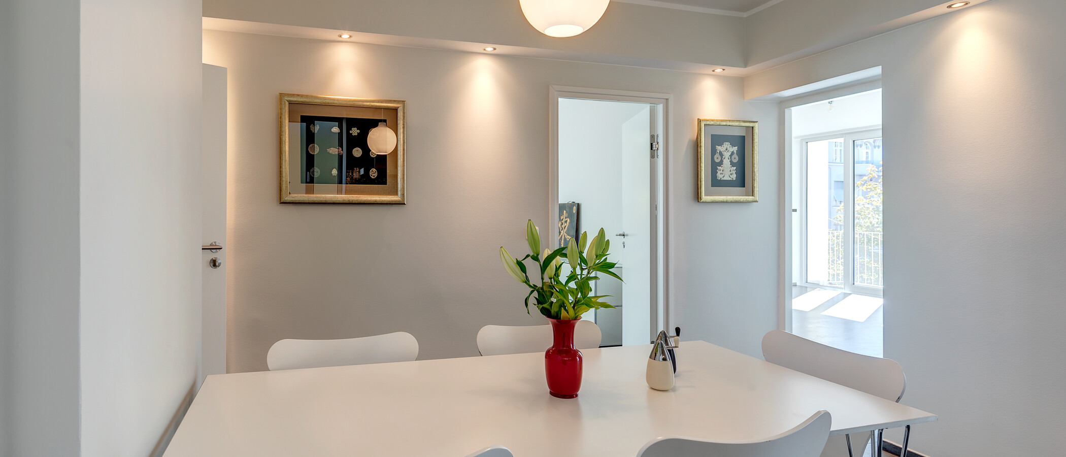 apartment München Schwabing (links der Leopoldstraße) 01 dining area 5407