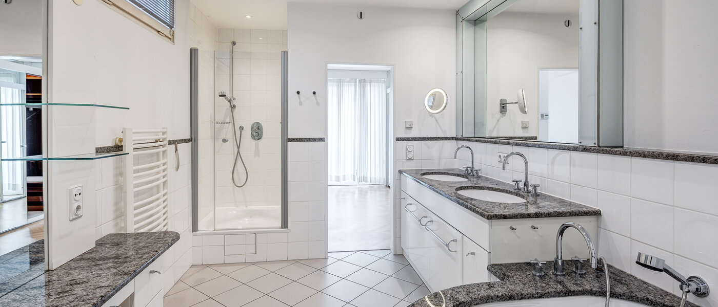 detached house München Obermenzing 02 1. bathroom 5436