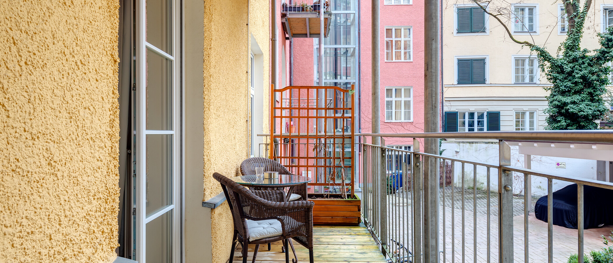 apartment München Schwabing 01 balcony 5438