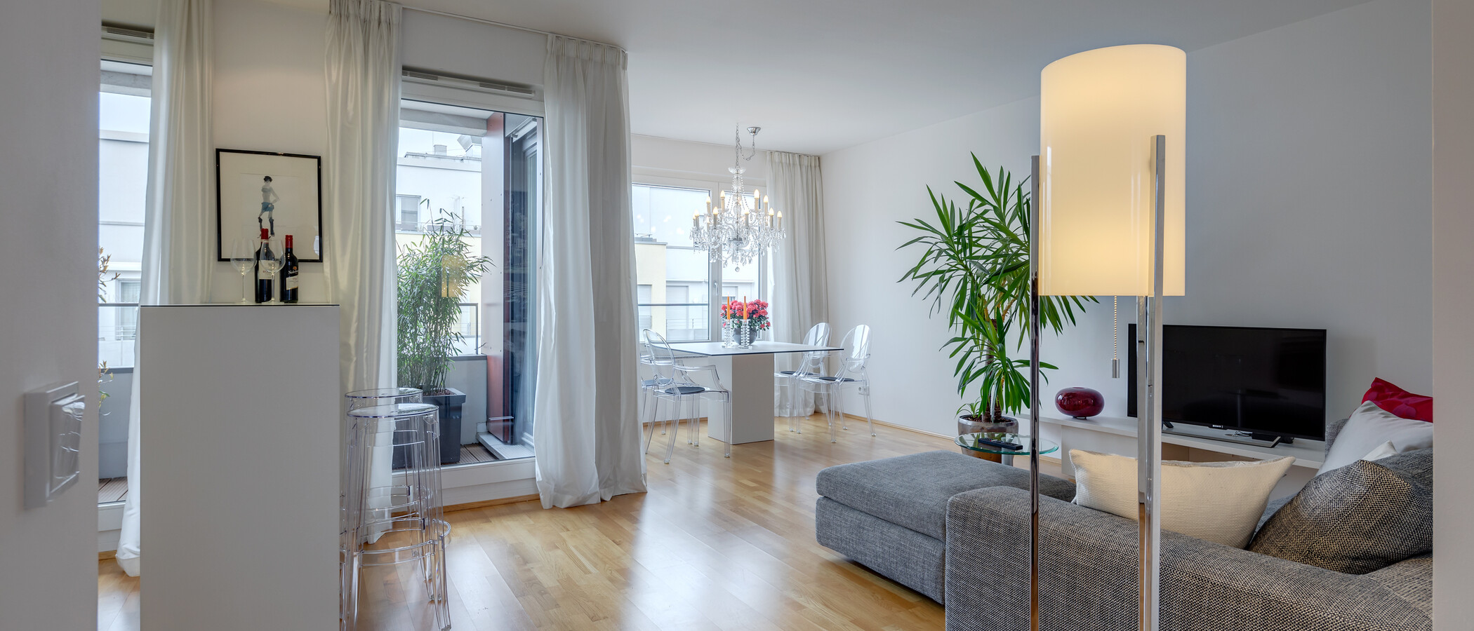 apartment München Maxvorstadt 02 living area 5441
