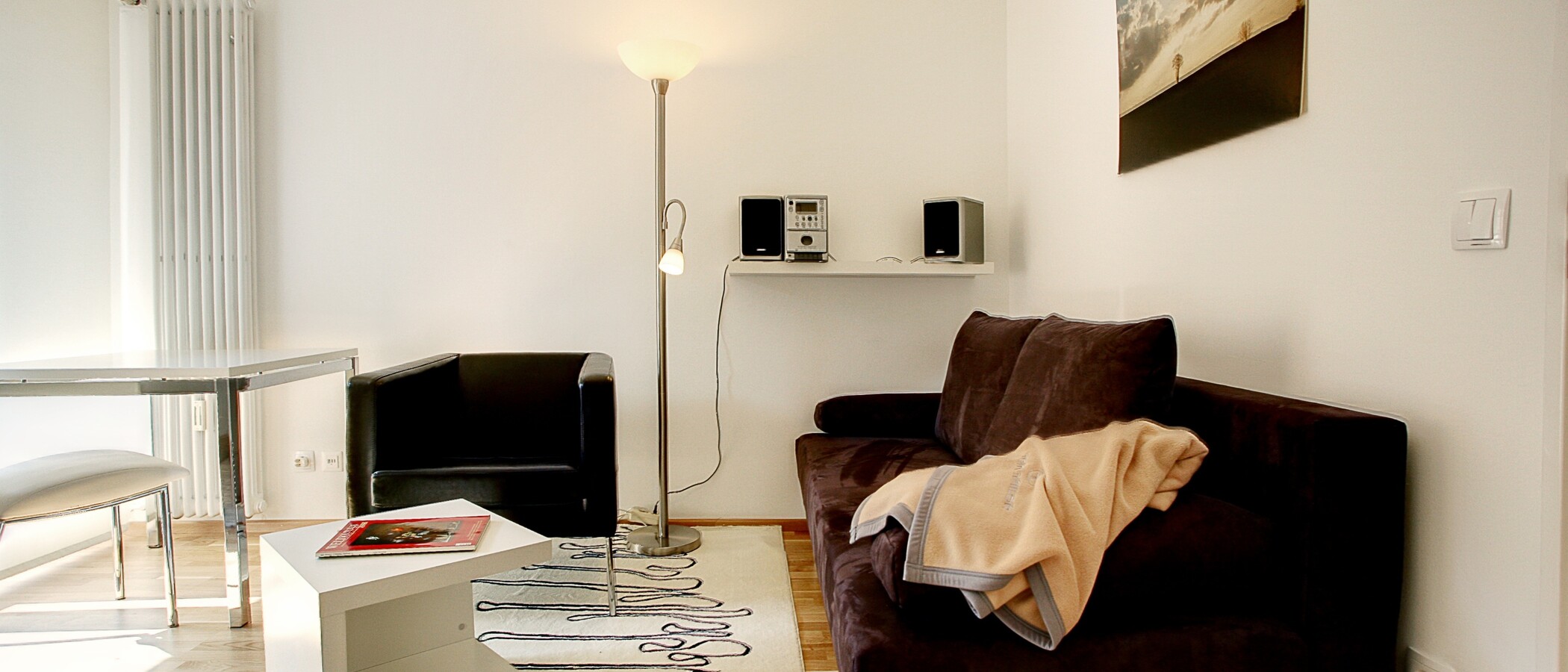studio München Schwabing 01 living room 5442