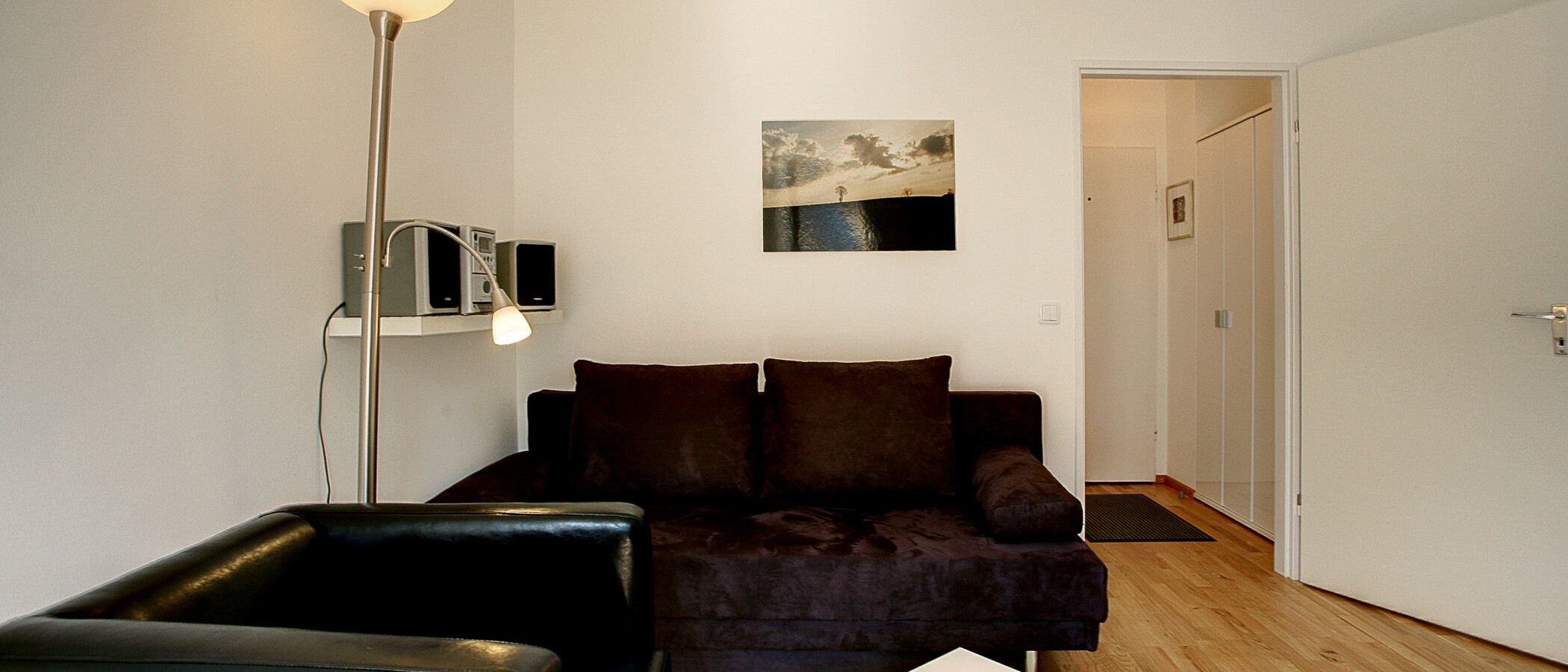 studio München Schwabing 03 living room 5442