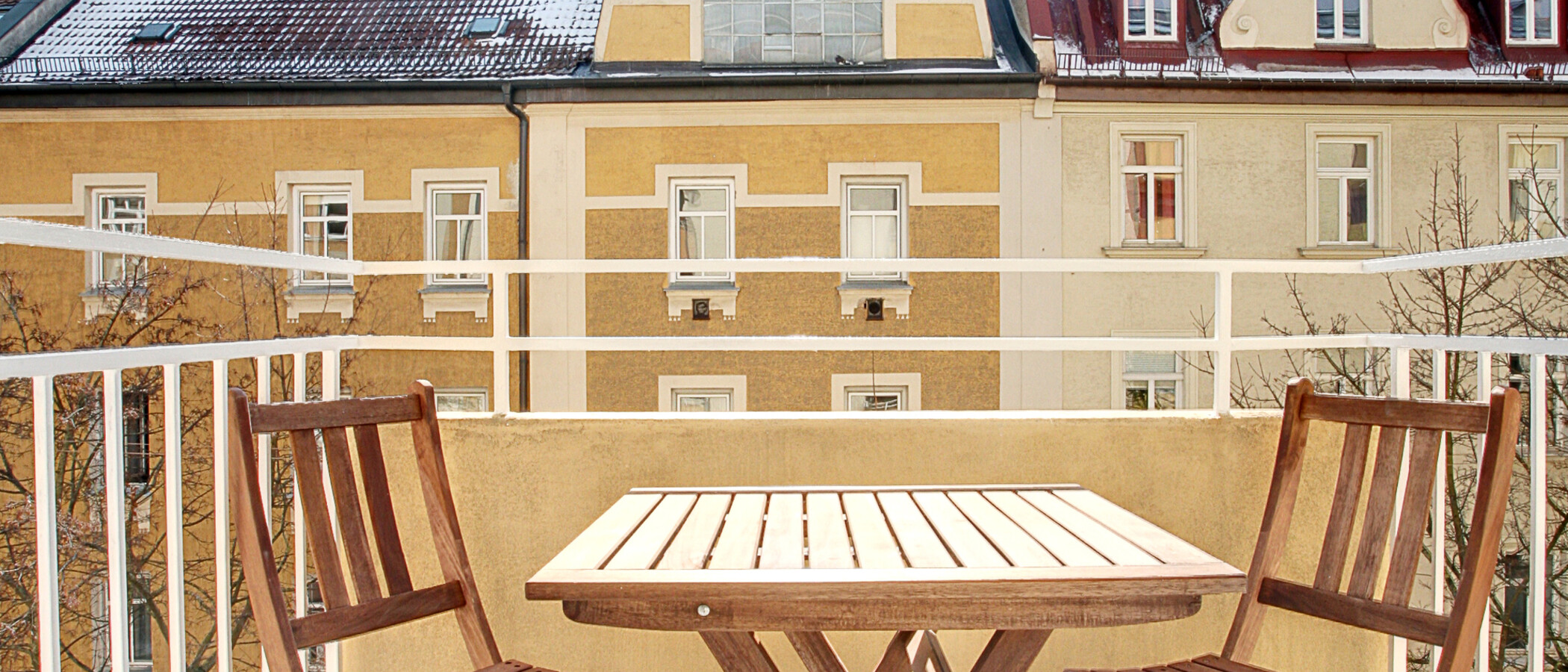 studio München Schwabing 02 balcony 5442
