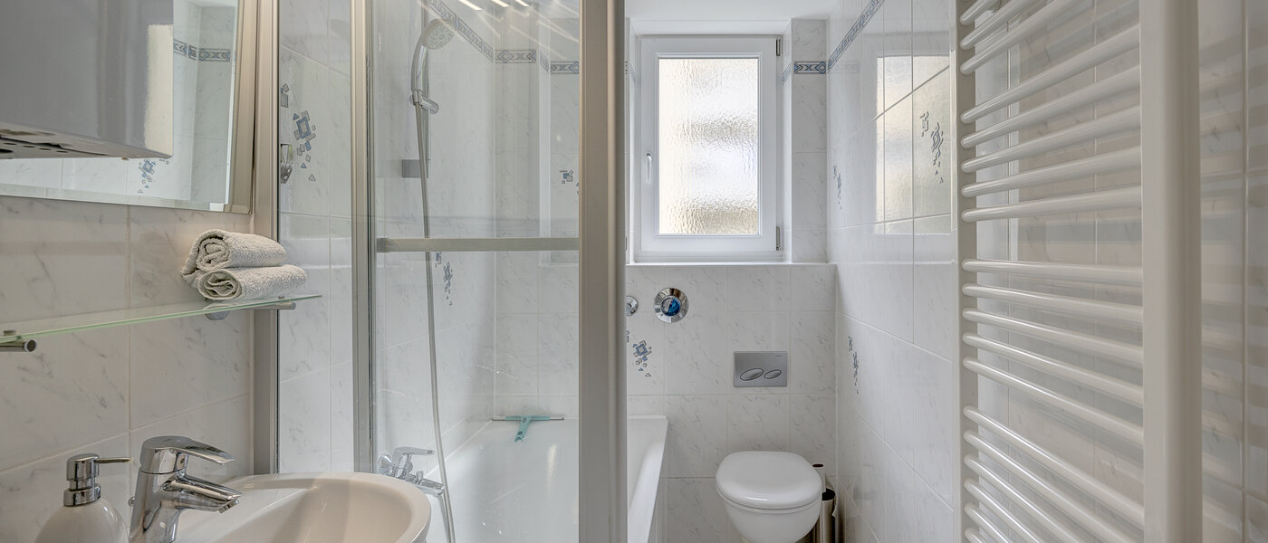 apartment München Maxvorstadt - Museumsviertel 01 bathroom 5446