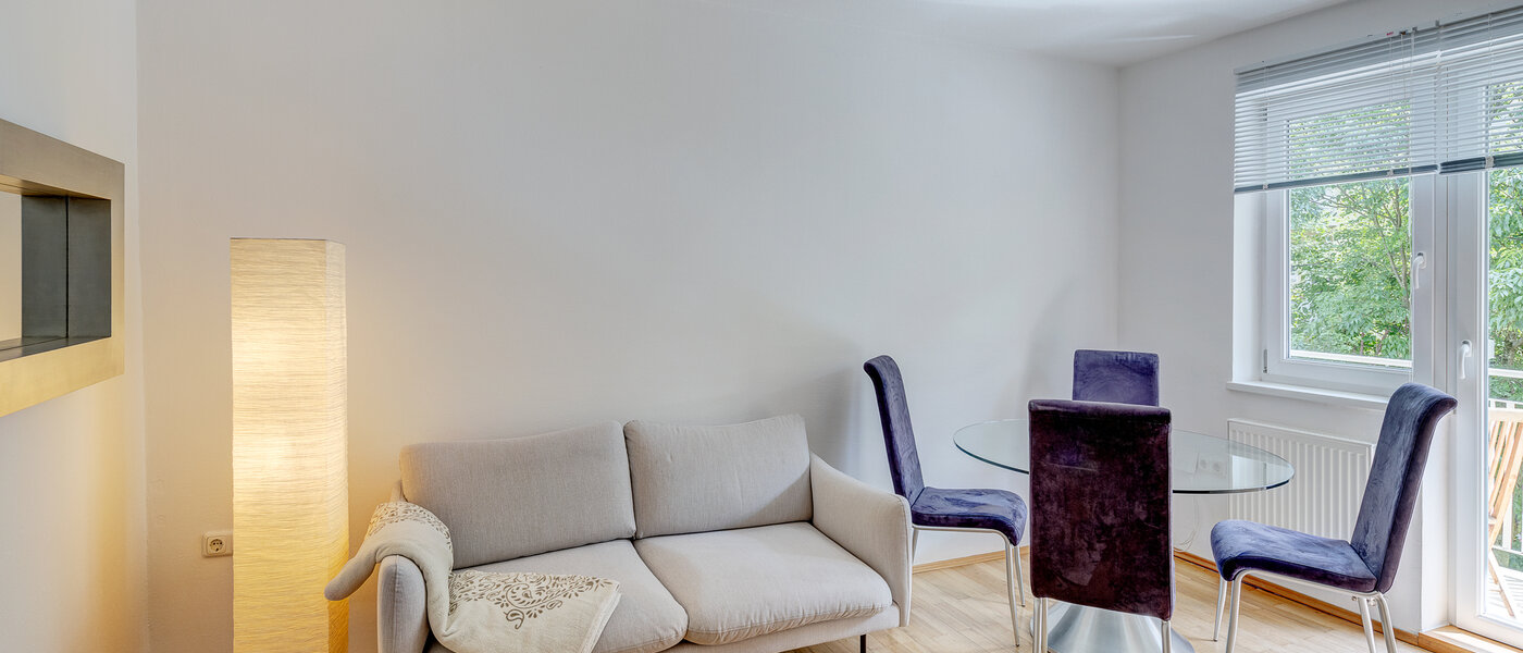 apartment München Maxvorstadt - Museumsviertel 01 living area 5446