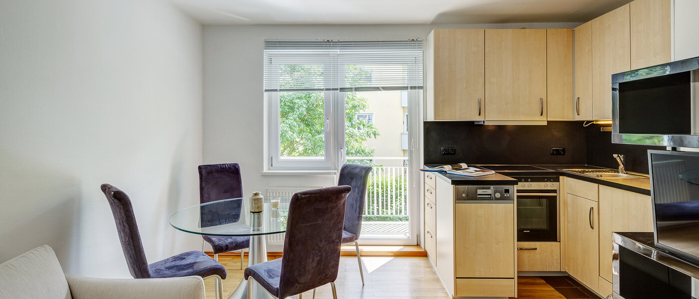 apartment München Maxvorstadt - Museumsviertel 02 living area 5446