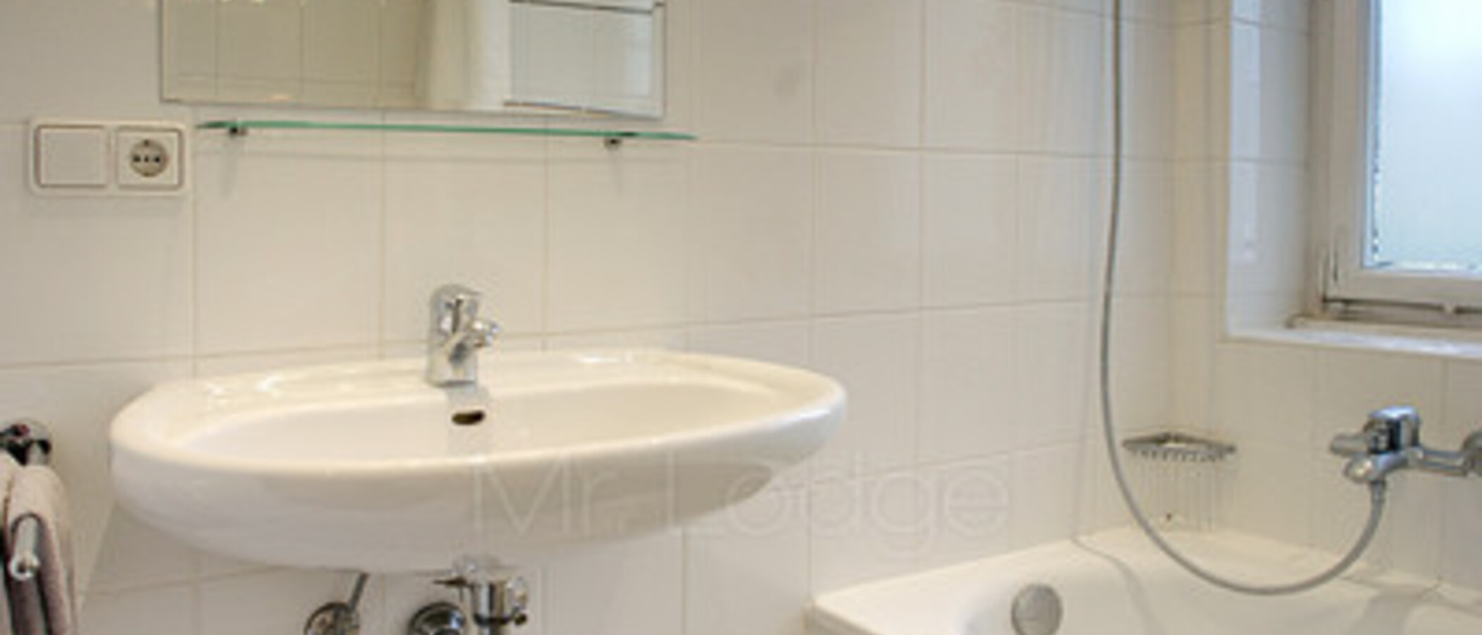 apartment München Altbogenhausen 01 bathroom 5506