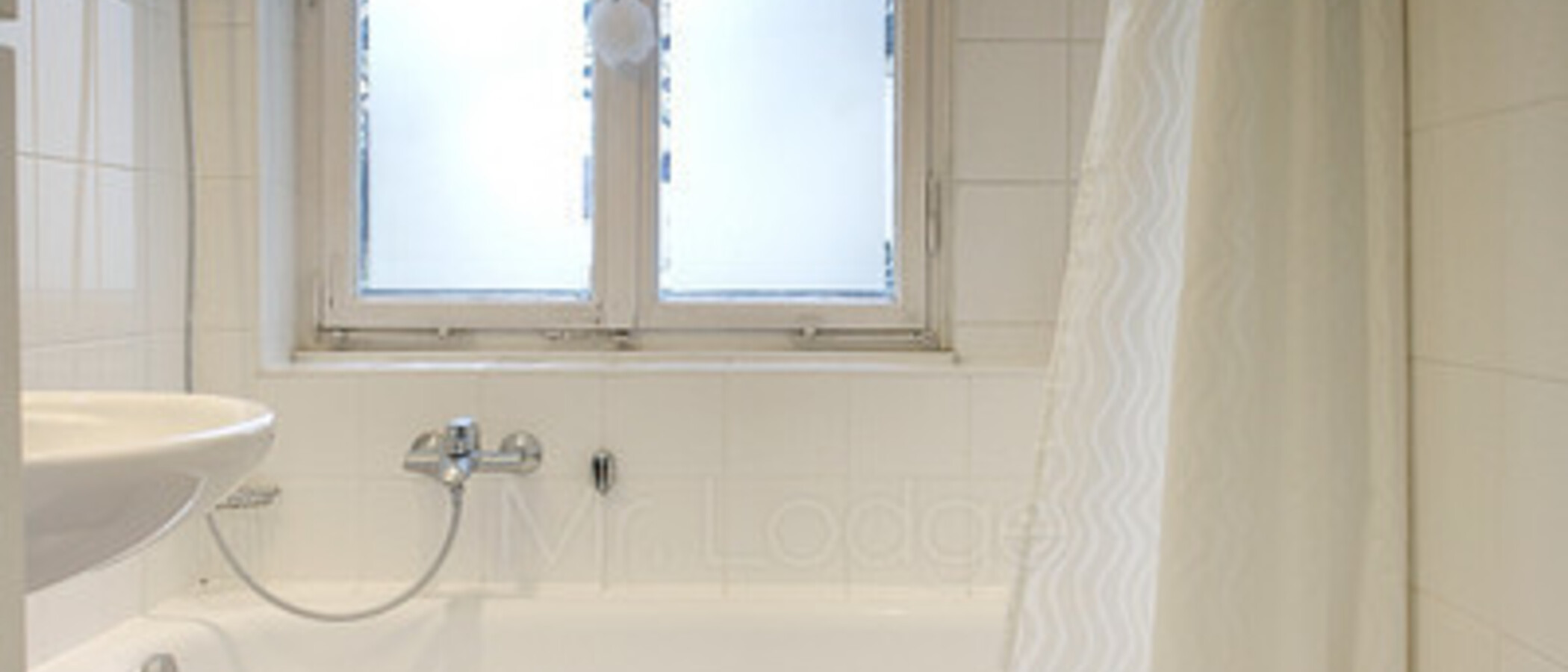 apartment München Altbogenhausen 02 bathroom 5506