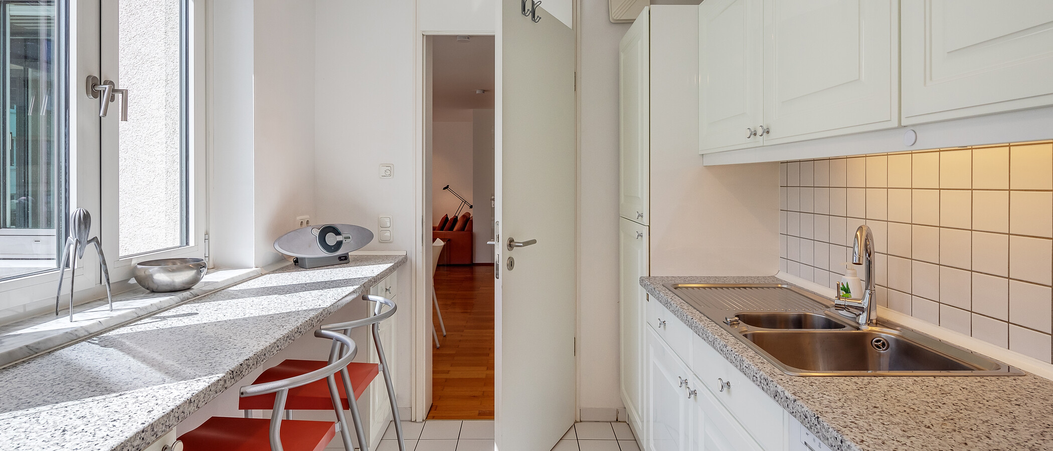 apartment München Haidhausen 03 kitchen 554