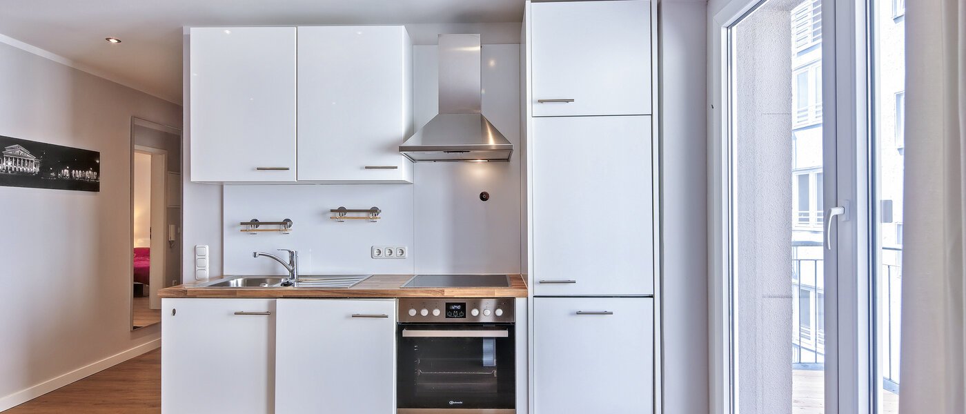 apartment München Schwabing 01 kitchen 5558