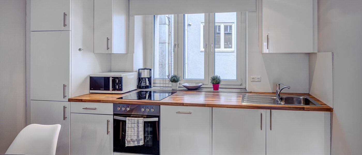 apartment München Schwabing-Nord (zw. Leopoldstraße & Englischen Garten) 01 kitchen 5559