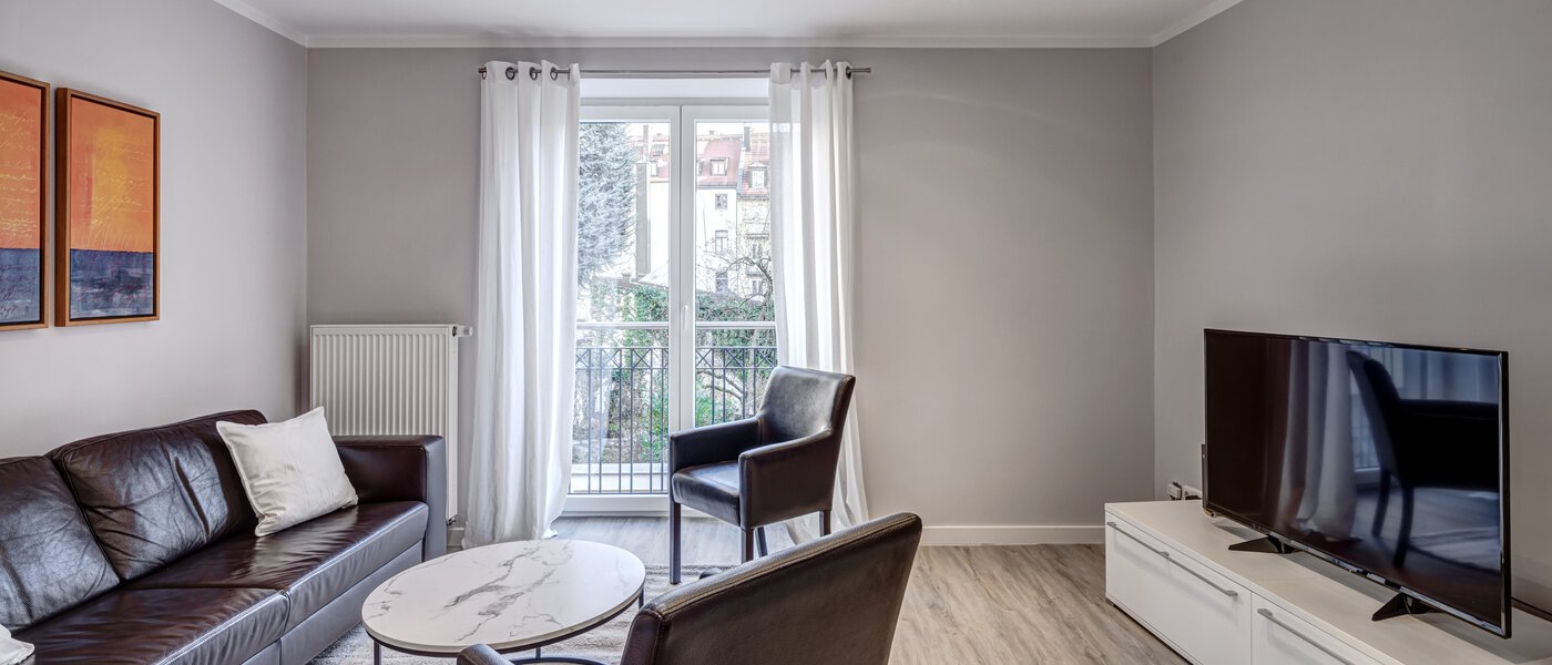 apartment München Schwabing-Nord (zw. Leopoldstraße & Englischen Garten) 02 living area 5559