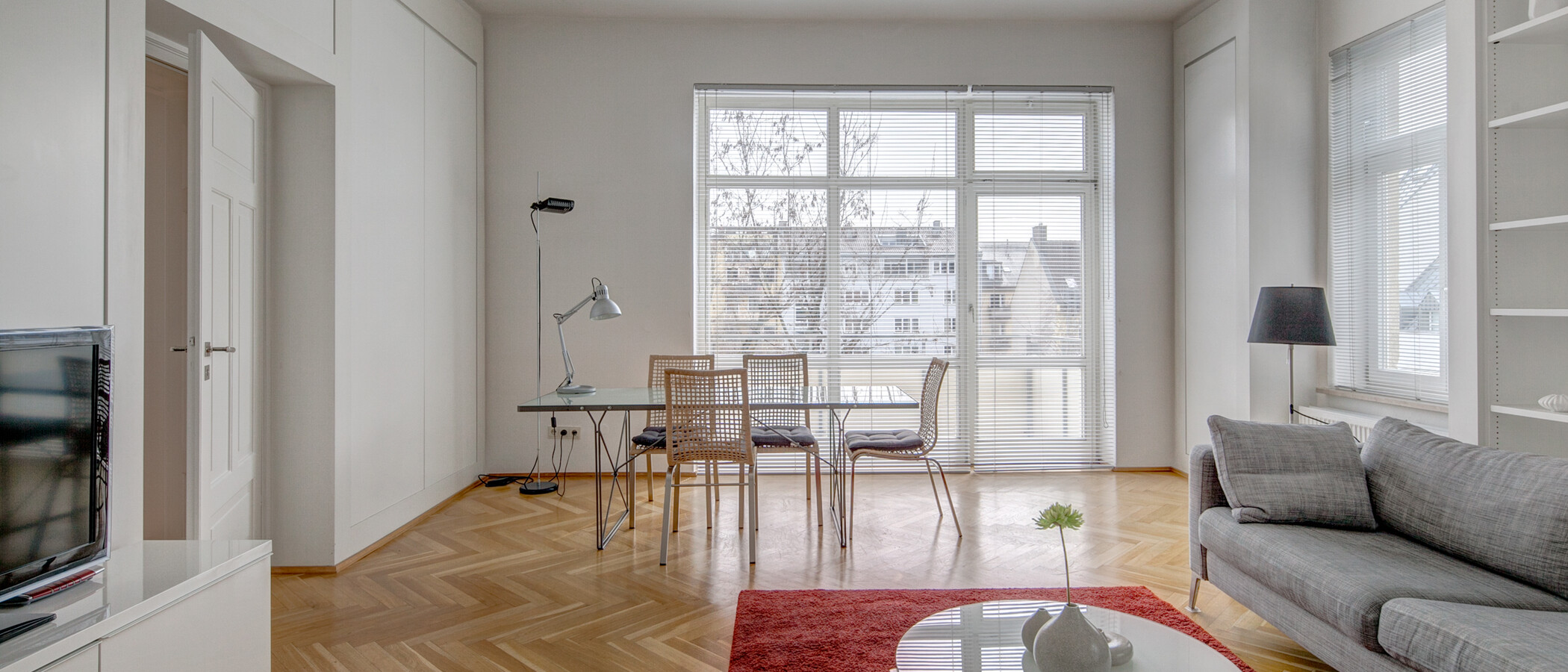 apartment München Schwabing (links der Leopoldstraße) 02 living room 556