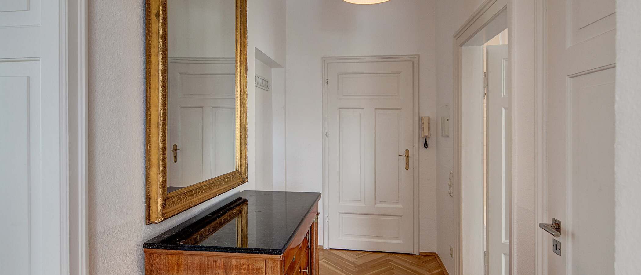 apartment München Schwabing (links der Leopoldstraße) 02 hall 556