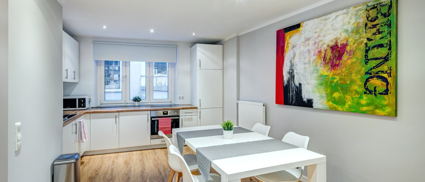 apartment München Schwabing-Nord (zw. Leopoldstraße & Englischen Garten) 02 kitchen 5560