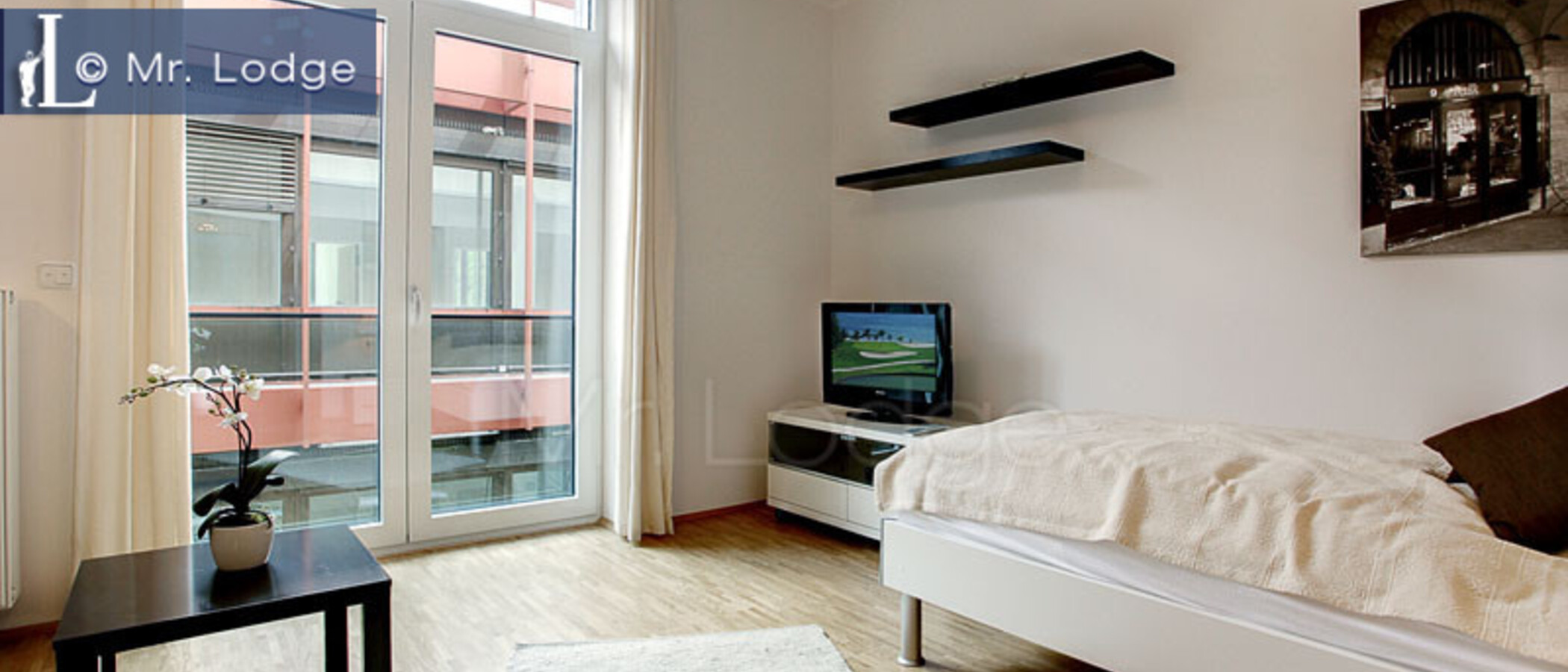 studio München Schwabing (rechts der Leopoldstraße) 02 living room 5562