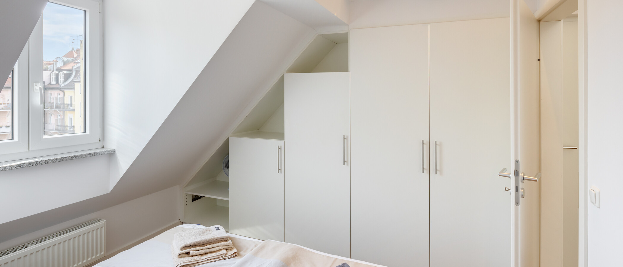 attic apartment München Schwabing 02 bedroom 5576